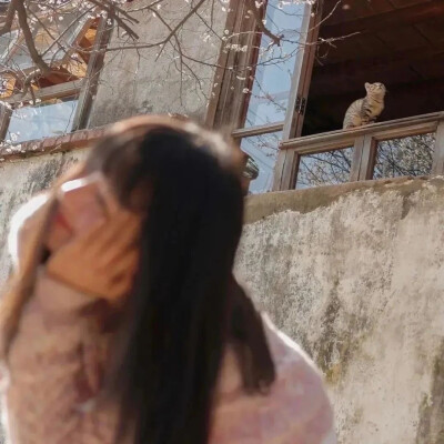 自信明媚的女头