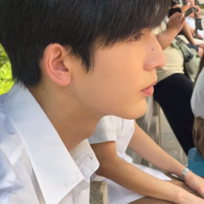 男大