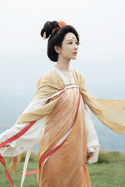 锦绣芳华 何惟芳