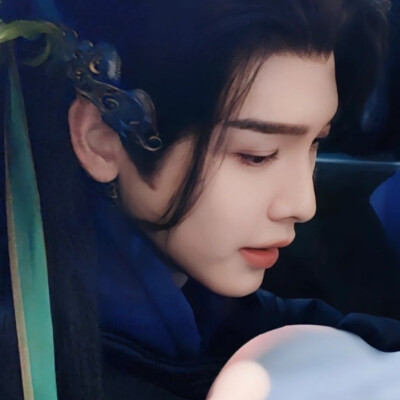 王以纶