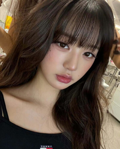 张元英