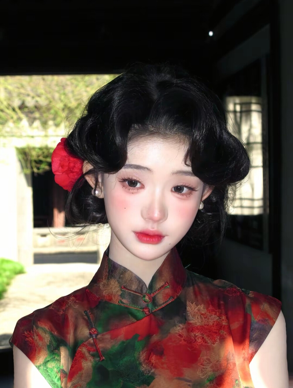 女
