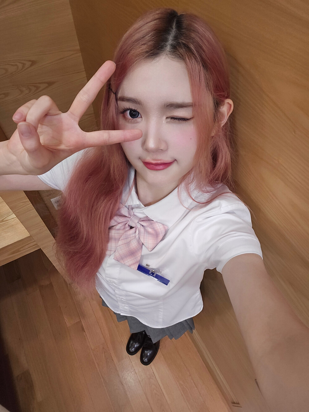 hearts2hearts A-NA卢惟那