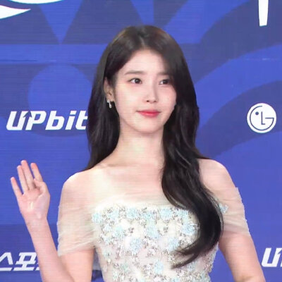 IU