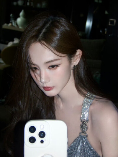 李一桐