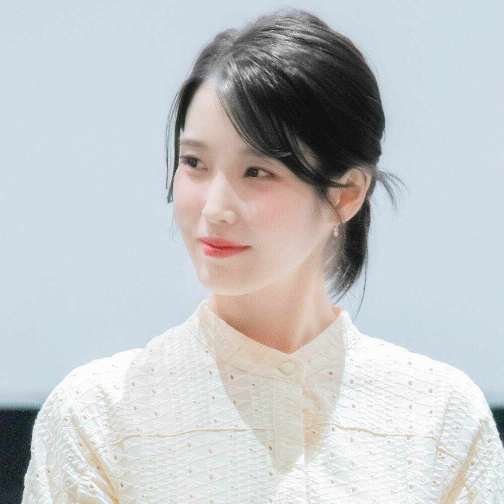 李知恩