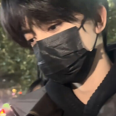 你随口的真心里有我的眼泪