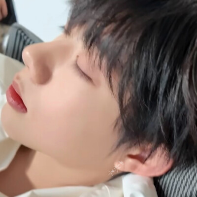 我不愿看到你流泪的眼睛