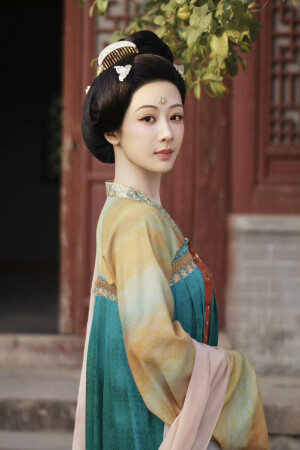 锦绣芳华 何惟芳