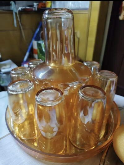 八十年代的玻璃杯