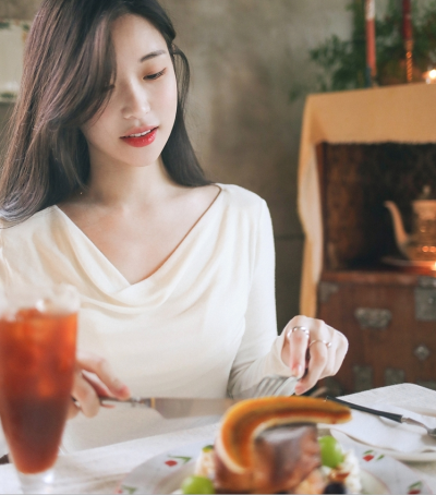 “我们可以保证没有任何问题。”
池穗穗仔细想了一下：“不行。”
不怕一万就怕万一。
他的每一分训练都是为了未来，都是为了国家，她不能因为一点点口腹之欲就让他一切化为云烟。
贺行望本来以为会…