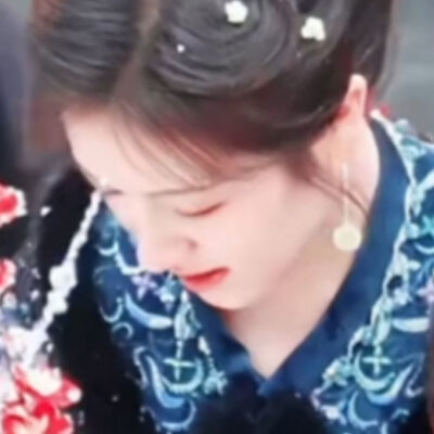 化作红梅执子相依偎