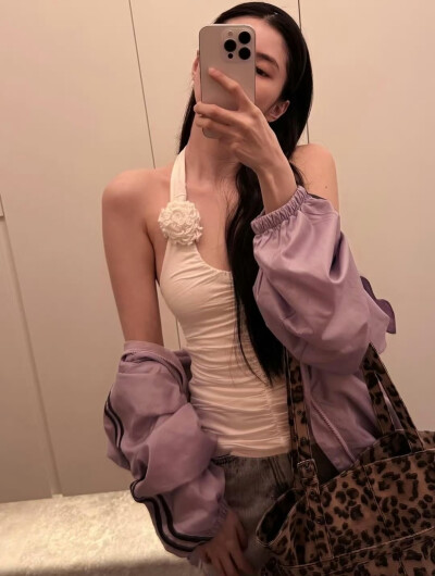 韩素希