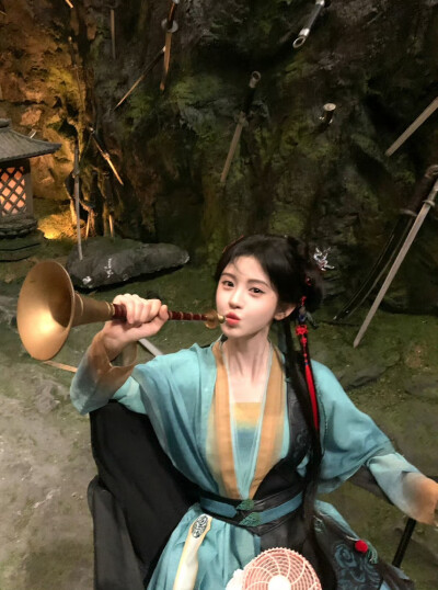 鞠婧祎