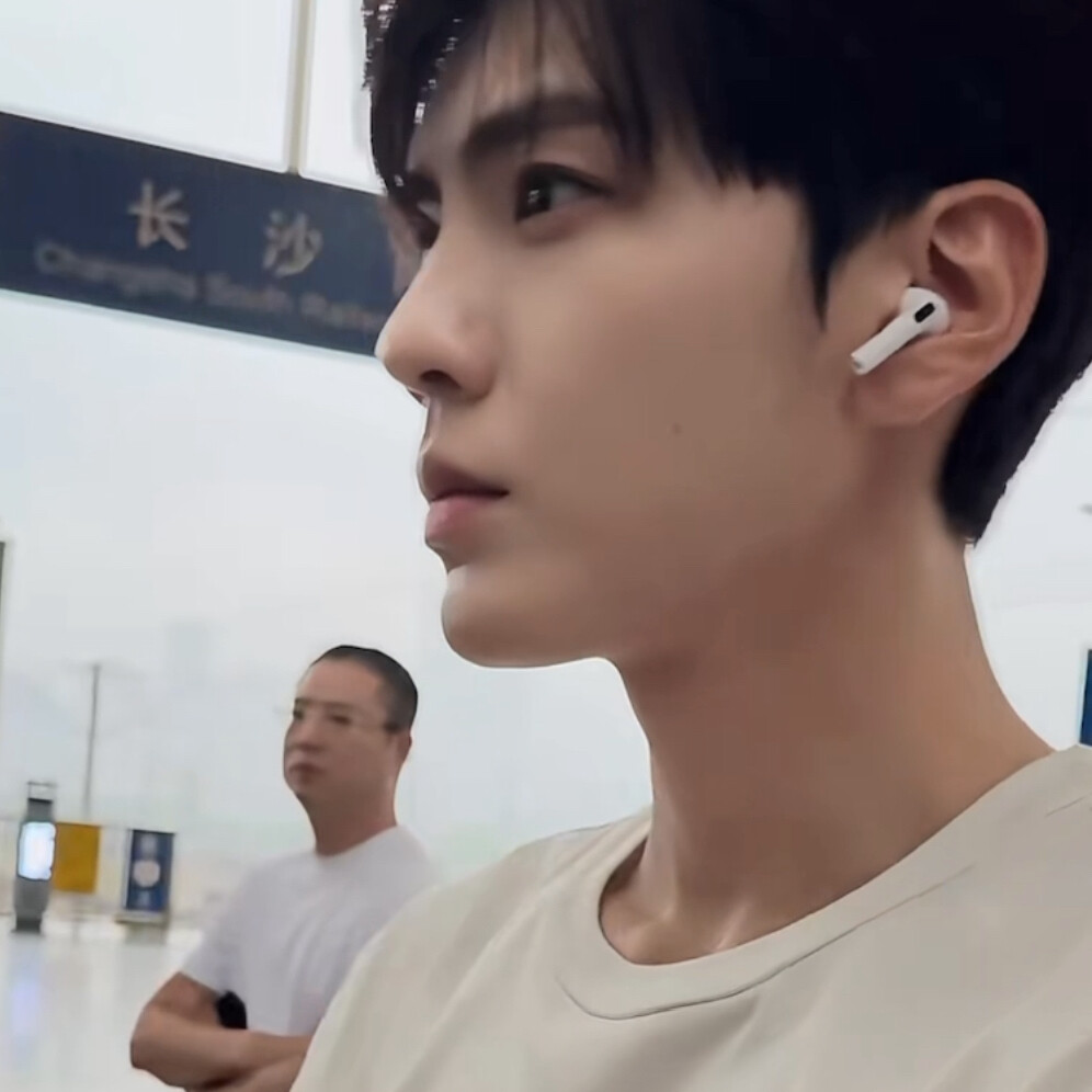 有人用一滴泪会红颜祸水