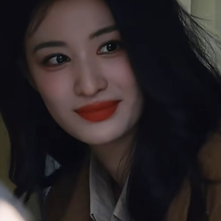 旗袍女子不得了了