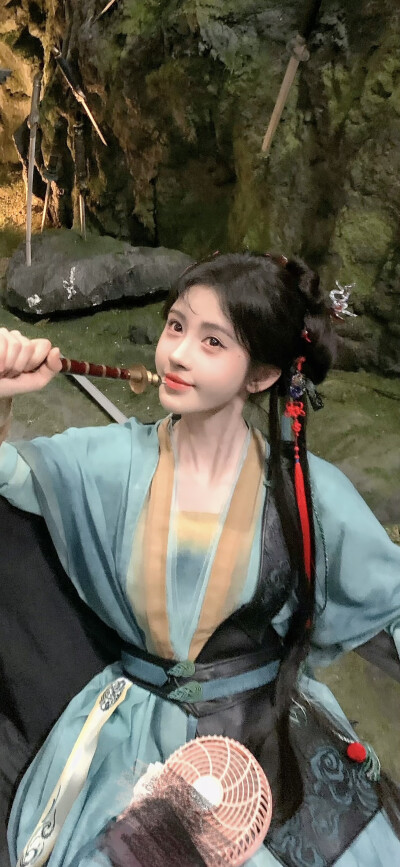 鞠婧祎壁纸
