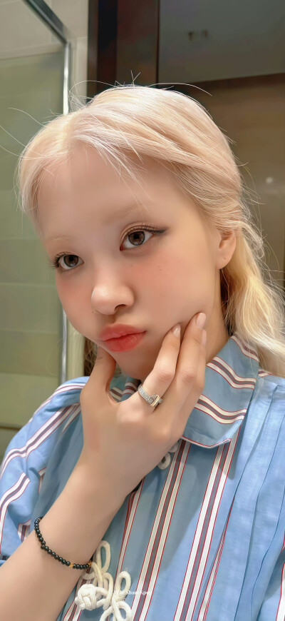 朴彩英 壁纸