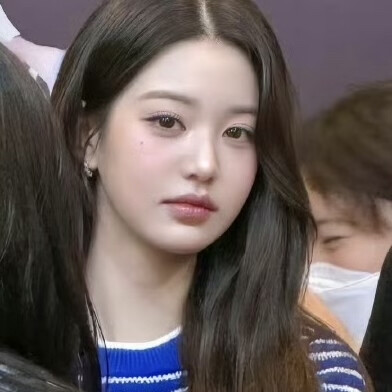 其实是在偷看后排的匿名女友乘不乘