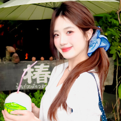 胡馨尹