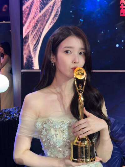 IU