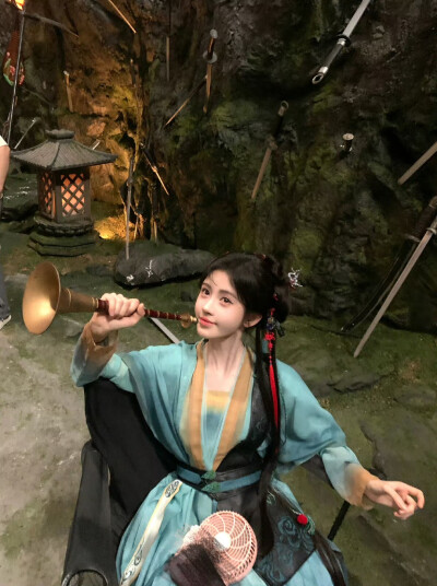 鞠婧祎