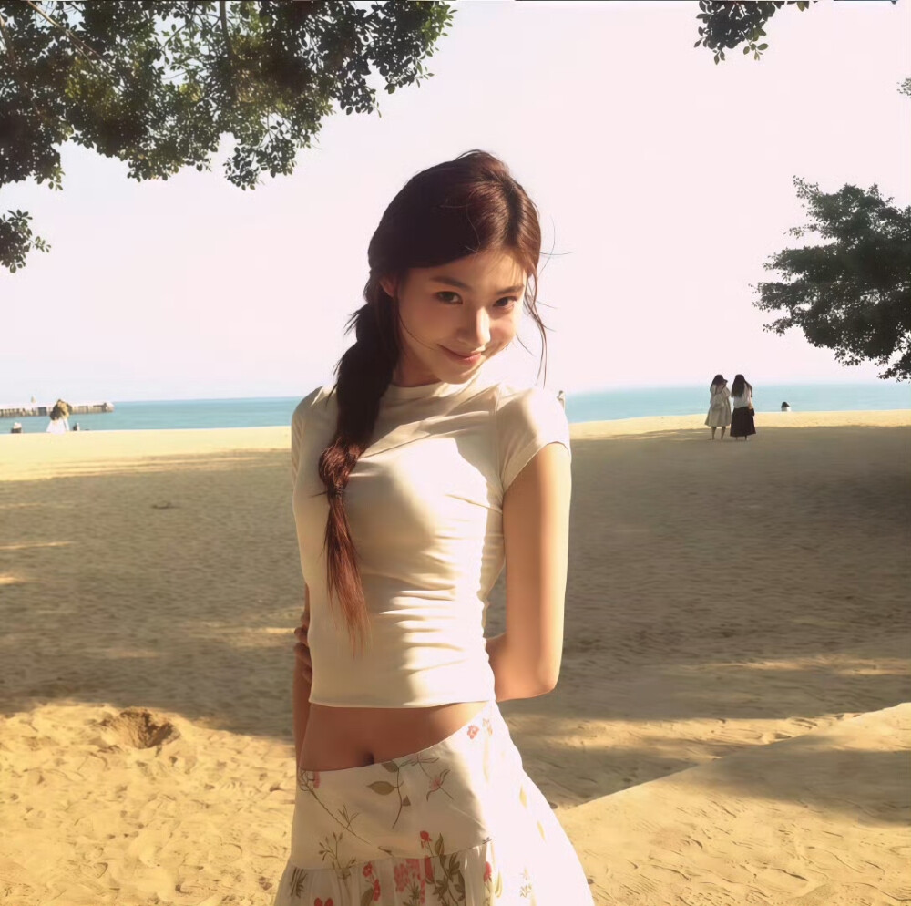 女头