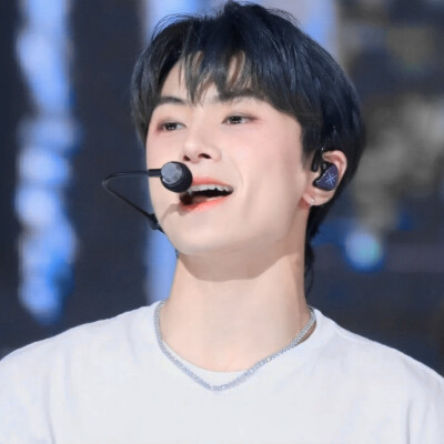 纪逃还不更新 把她八百年前修的翻出来了