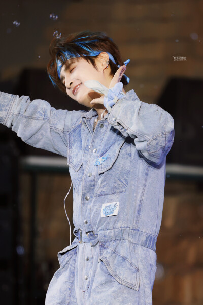 甜甜的远远 牛仔套装