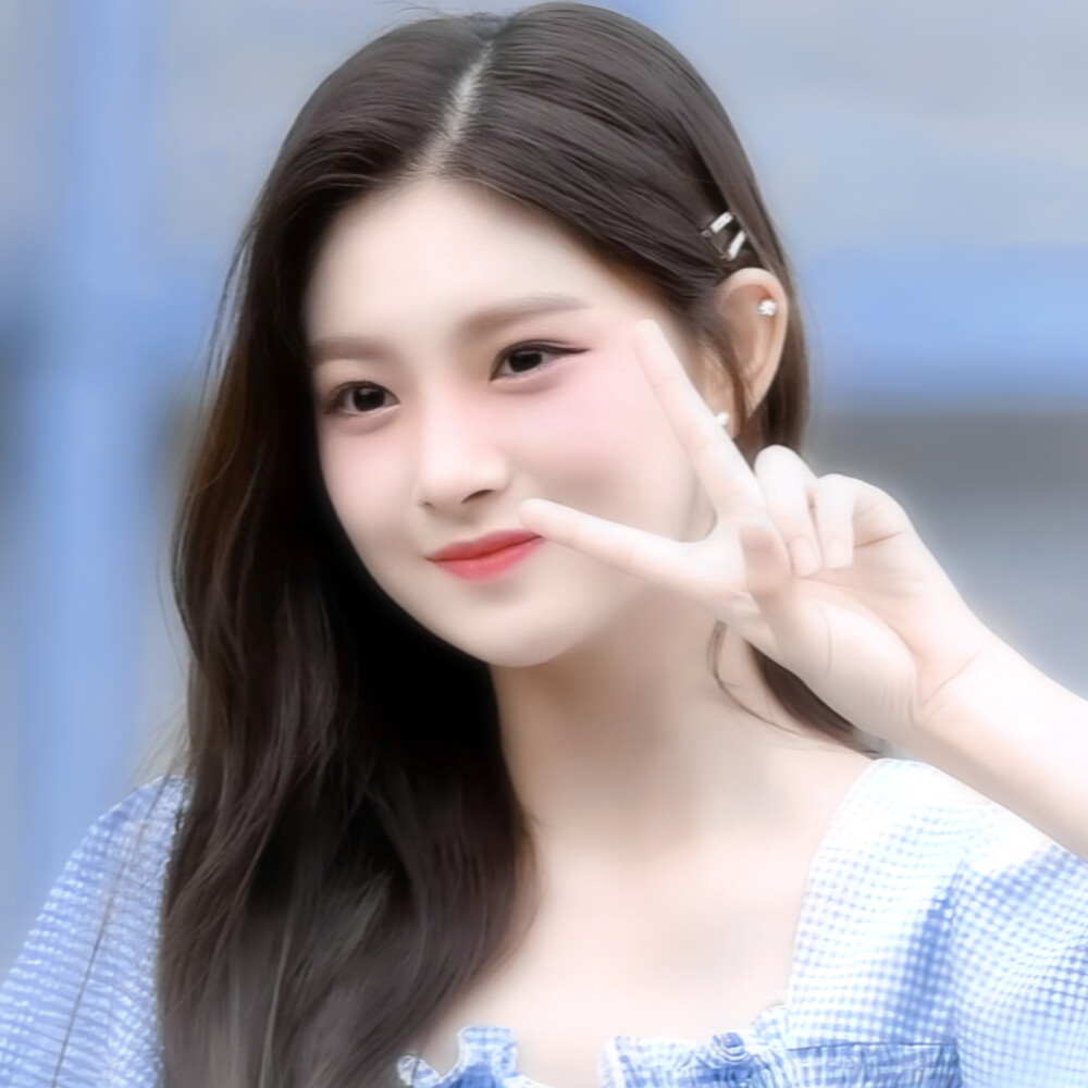 小时候最讨厌长得帅的 长大后却变成了自己讨厌的样子 唉人生真的讽刺啊 就连我也活成自己最讨厌的样子了