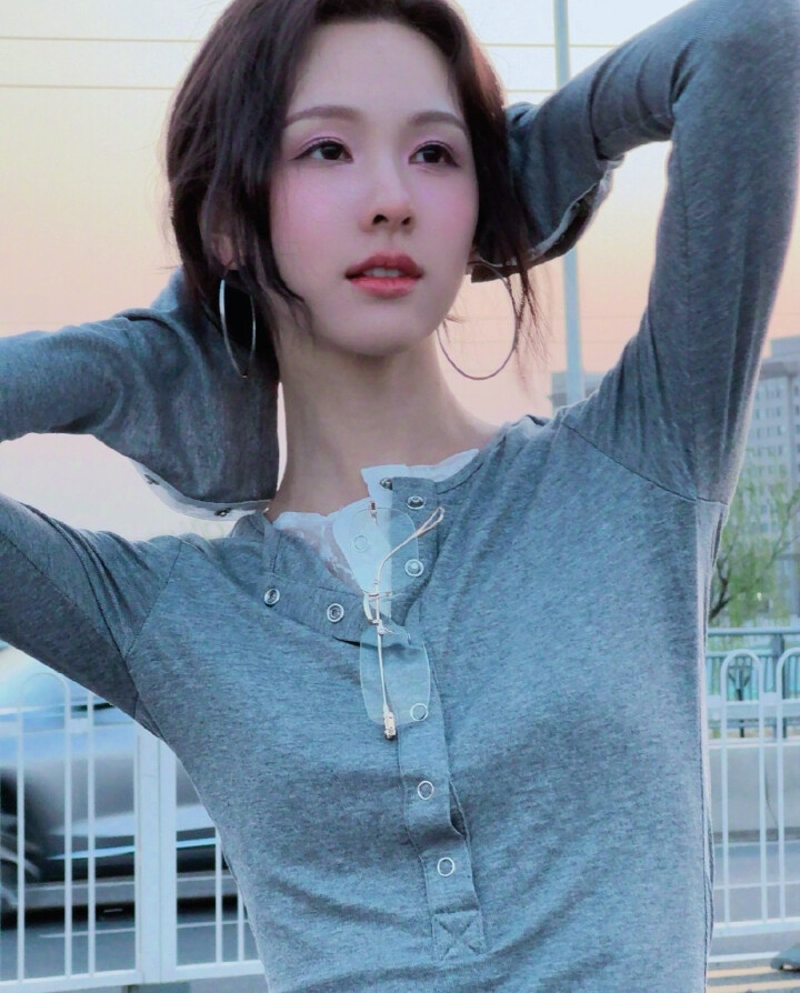 陈都灵