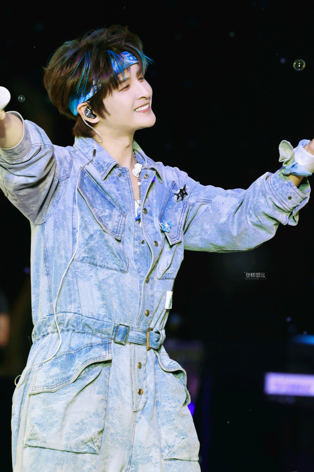 甜甜的远远 牛仔套装