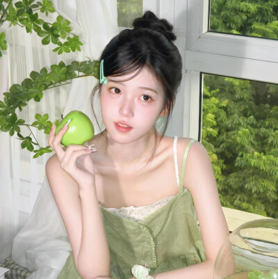 绿色清新女头