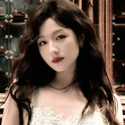 城堡的旧油画活了°