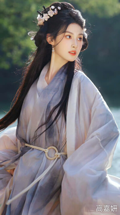 高嘉妍