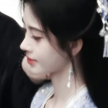 鞠婧祎