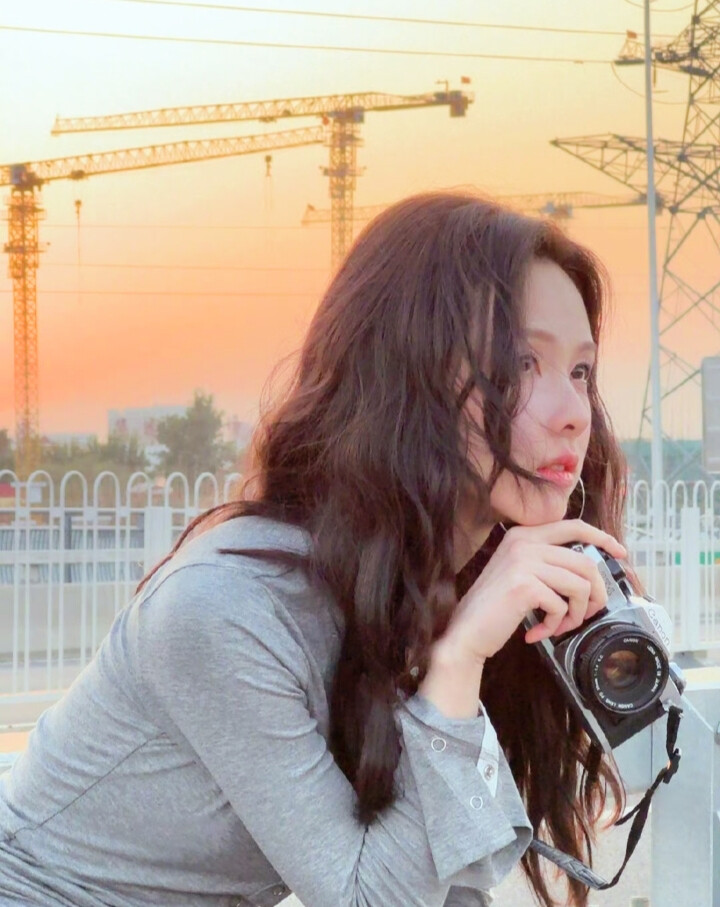 陈都灵
