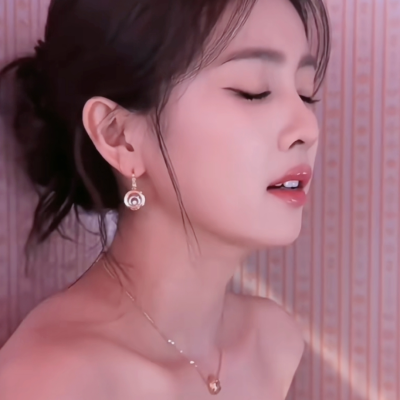 美人怒嗔