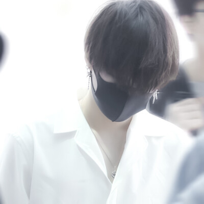 你和雪的共同点
闵玧其