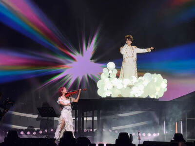 嘘姐在远远演唱会北京站