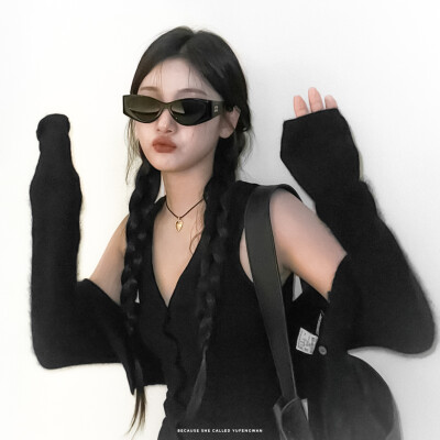 宁艺卓
cr.Agnes