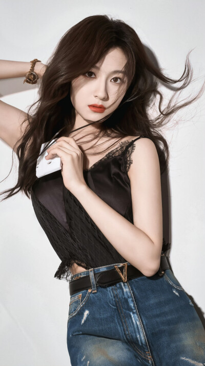 李兰迪
cr.@Lotte-F