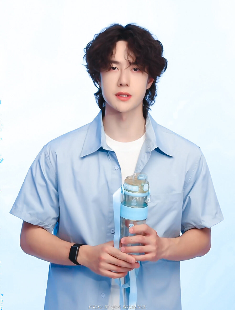 王一博
见水印