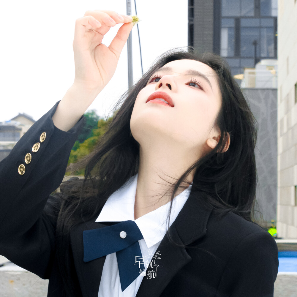 张婧仪