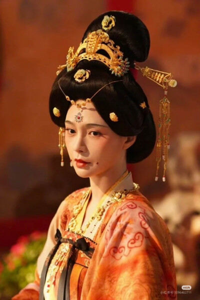 国色芳华。