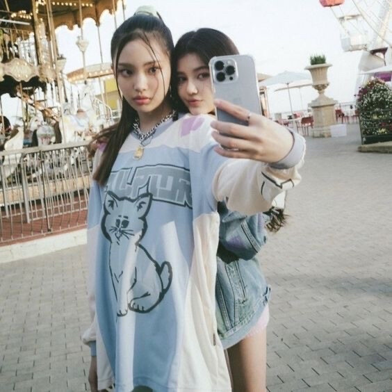 newjeans
