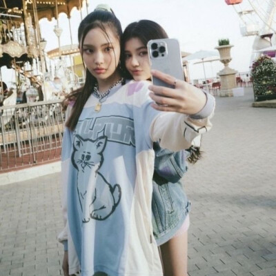 newjeans