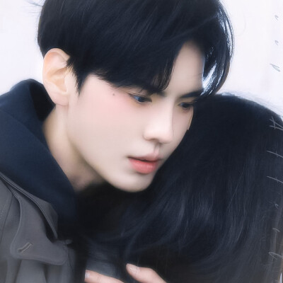 Only 너'Hebben&愛情深い目^