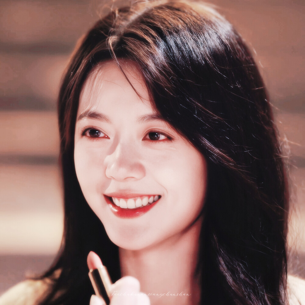 赵今麦/樱桃琥珀.
原截/夏日桃邮