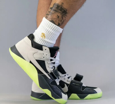 Chase B x Travis Scott x Jordan
Jumpman Jack